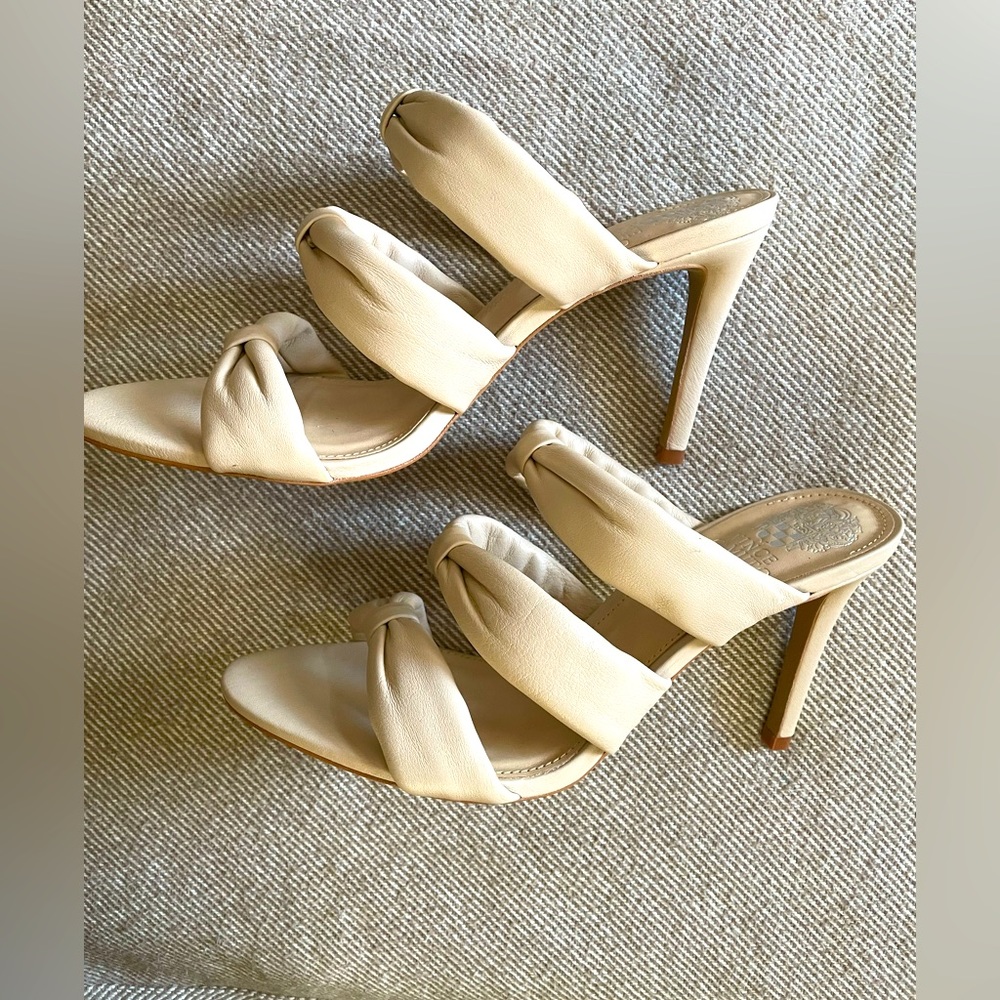 NWT Vince Camuto Thendie Heels/Sandals